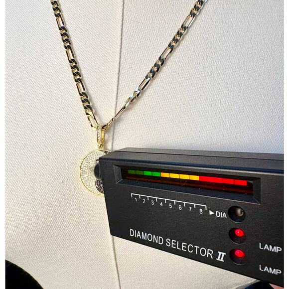 Sparkling Moissanite Ying Yang Pendant & 23.5" Figaro - Picture 2 of 11